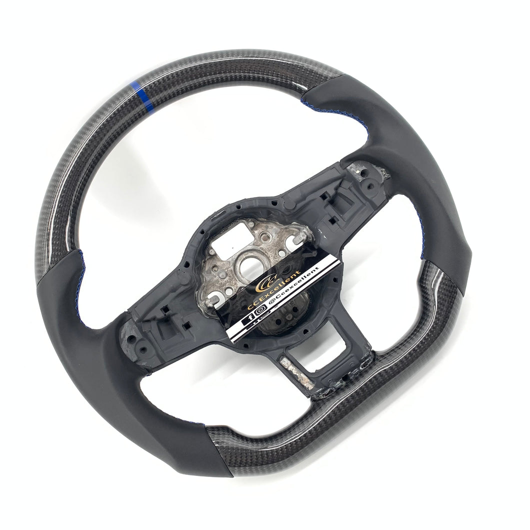 CCexcellent For 2015/2016/2017/2018/2019 Volkswagen MK7/MK7R/MK7GTI//GOLF MK7/GOLF7GIT carbon fiber steering wheel with blue stitching