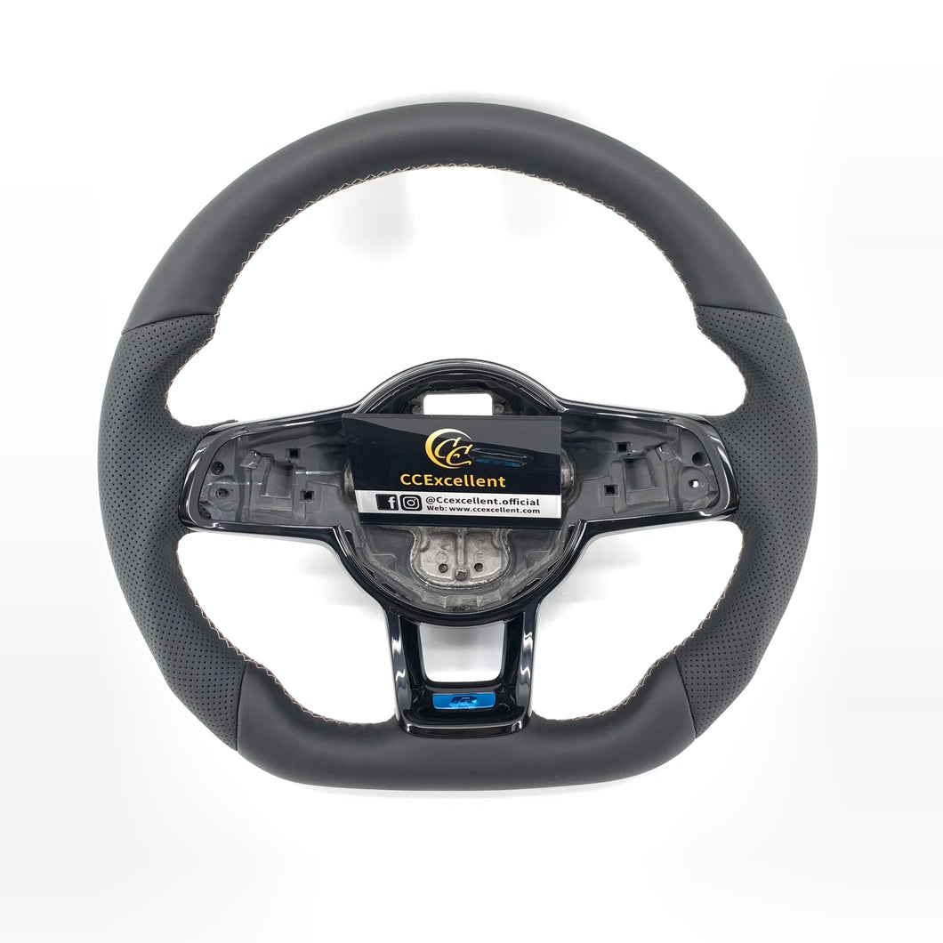 CCexcellent For 2015/2016/2017/2018/2019 Volkswagen MK7/MK7R/MK7GTI//GOLF MK7/GOLF7GIT carbon fiber steering wheel with perforated leather sides