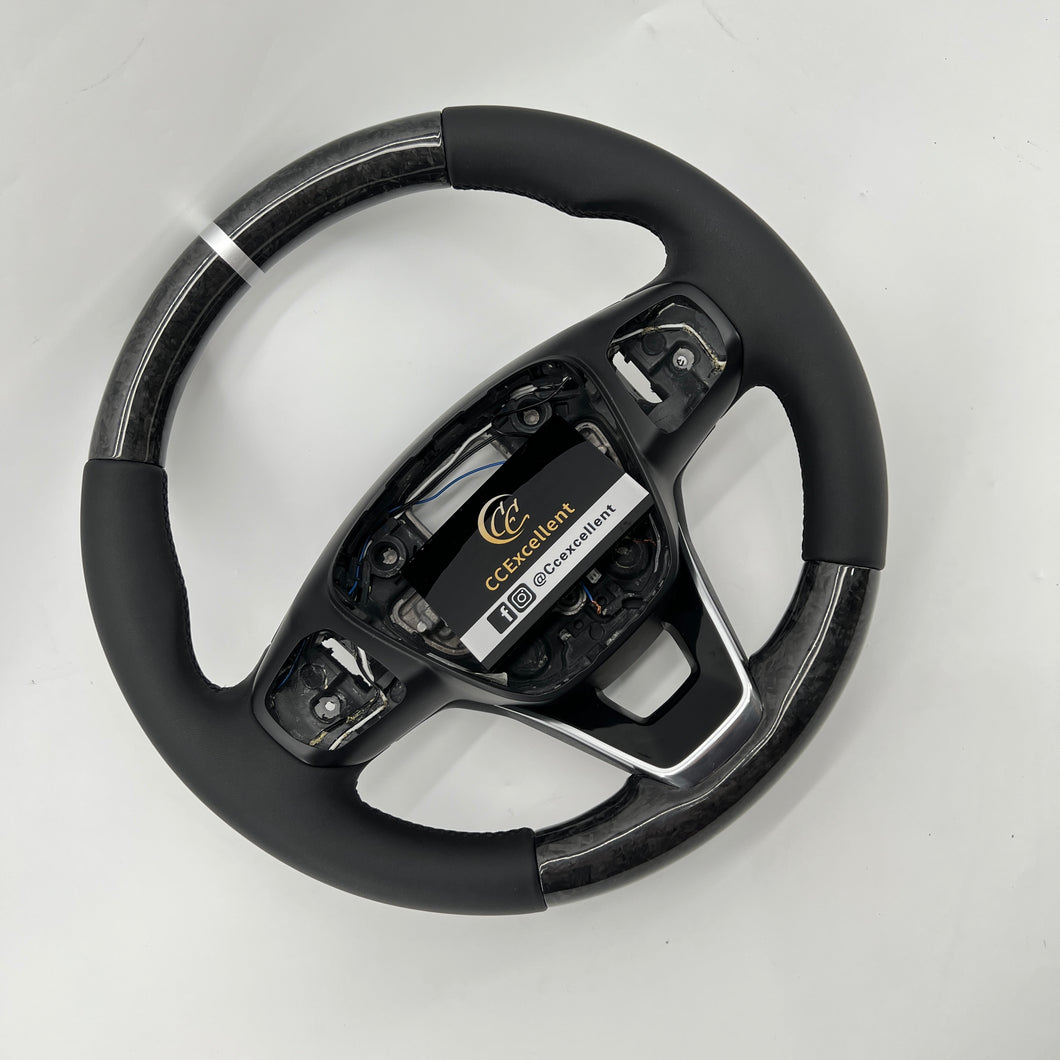 CCexcellent. For Ford Focus ST/ST-Line 2018-2020 carbon fiber steering wheel